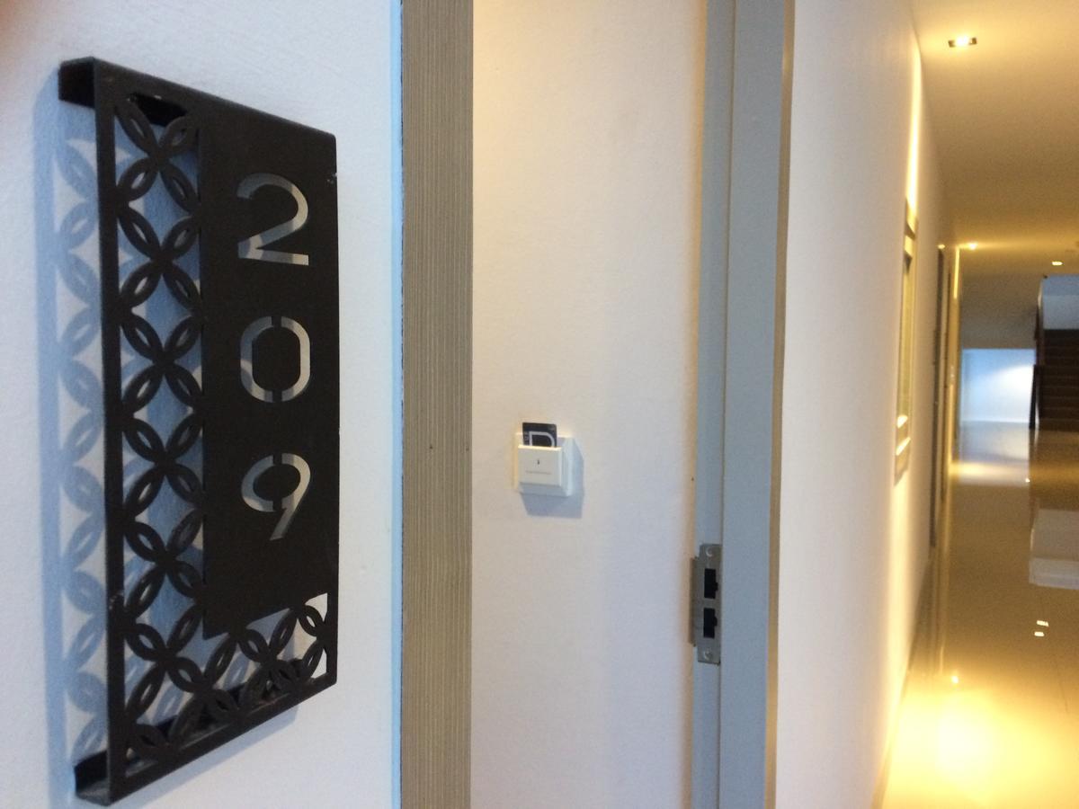 B Boutique Residence Surat Thani Exteriör bild