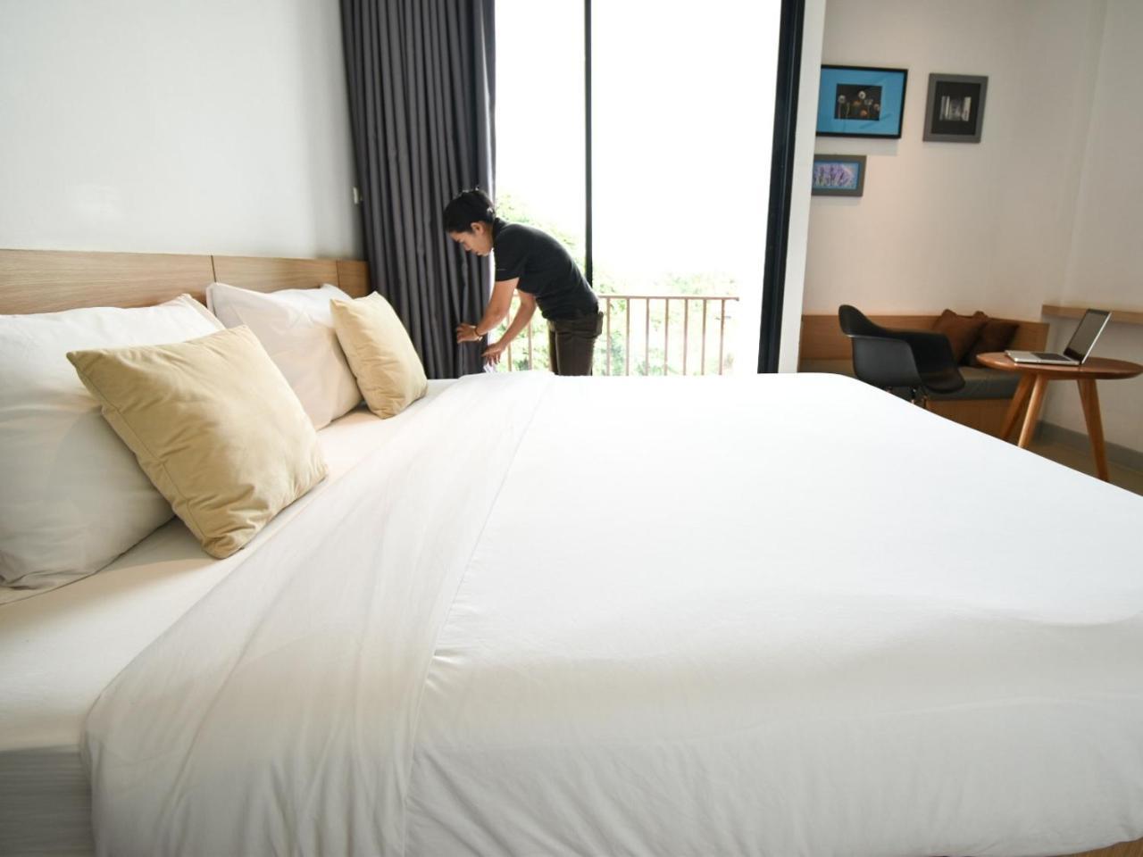 B Boutique Residence Surat Thani Exteriör bild